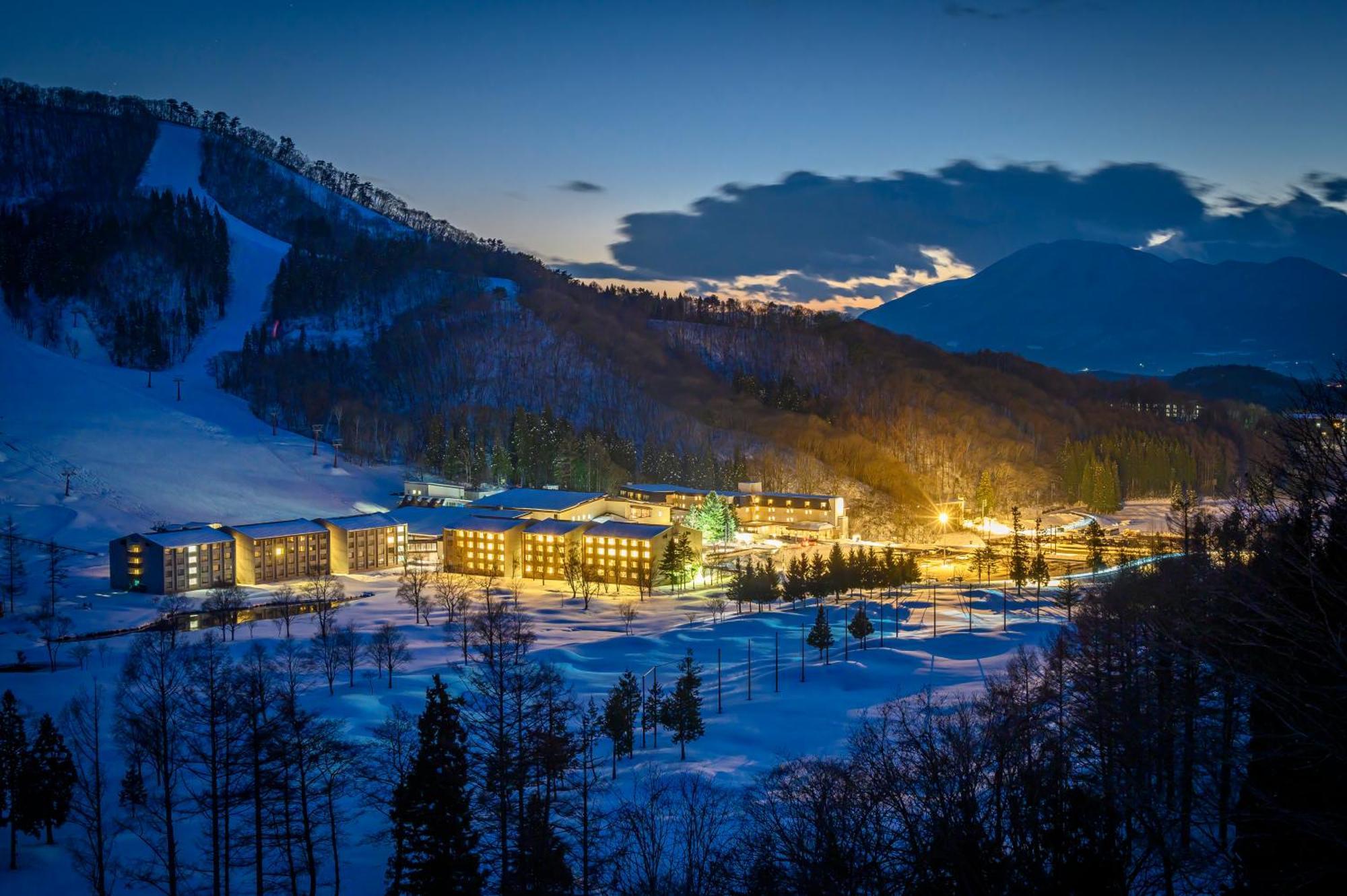 Hotel Tangram Sinano Kültér fotó