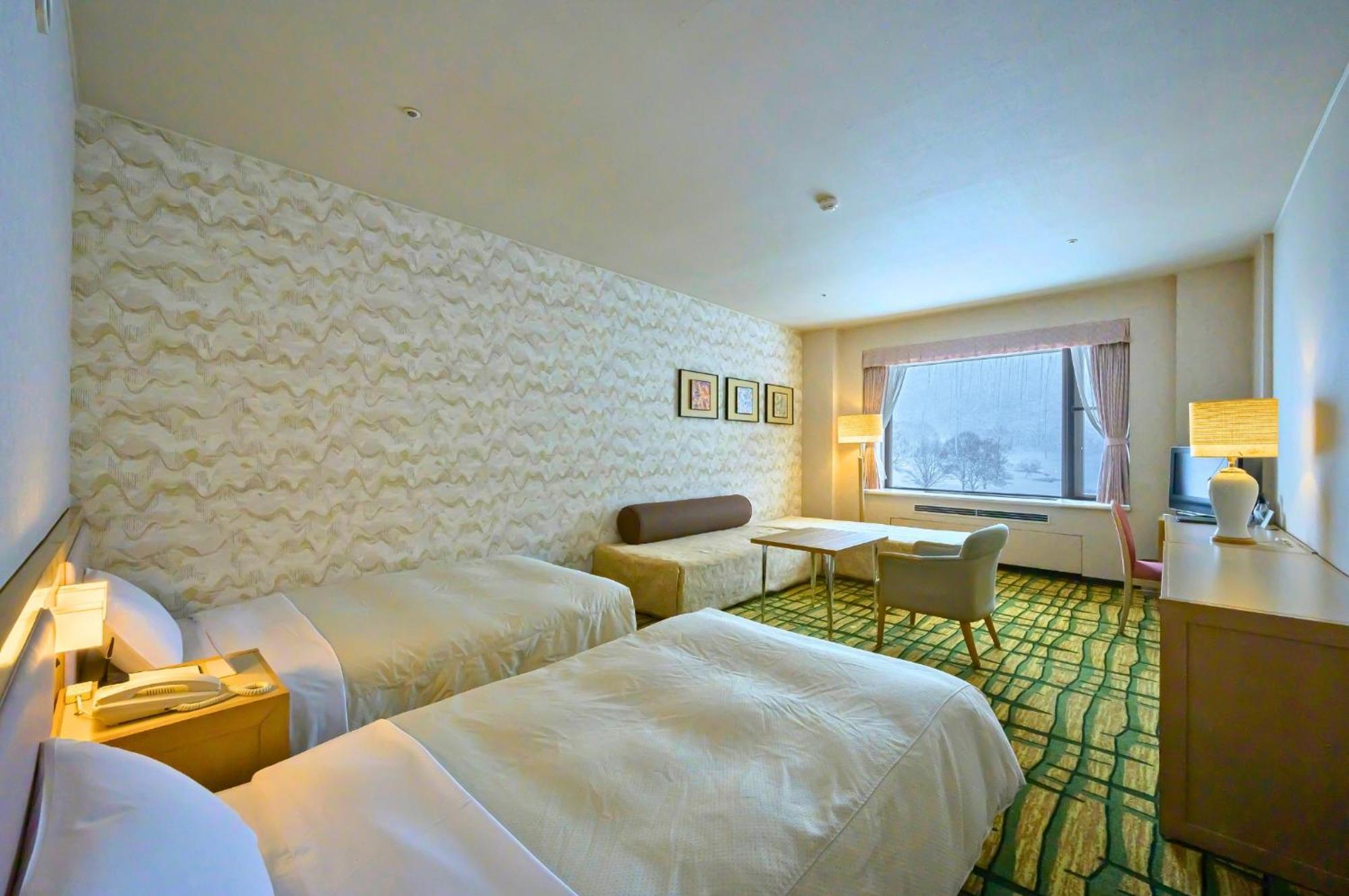 Hotel Tangram Sinano Kültér fotó